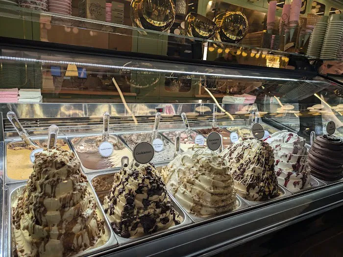 Anita La Mamma del Gelato Picture 3