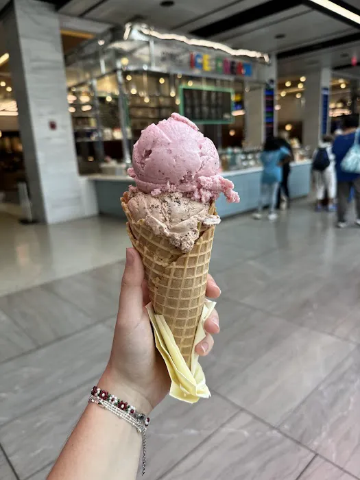 Davey's Ice Cream Picture 1
