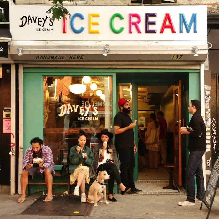 Davey's Ice Cream Picture 9