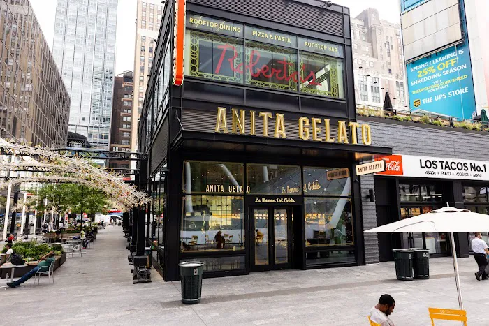 Anita La Mamma del Gelato Picture 4
