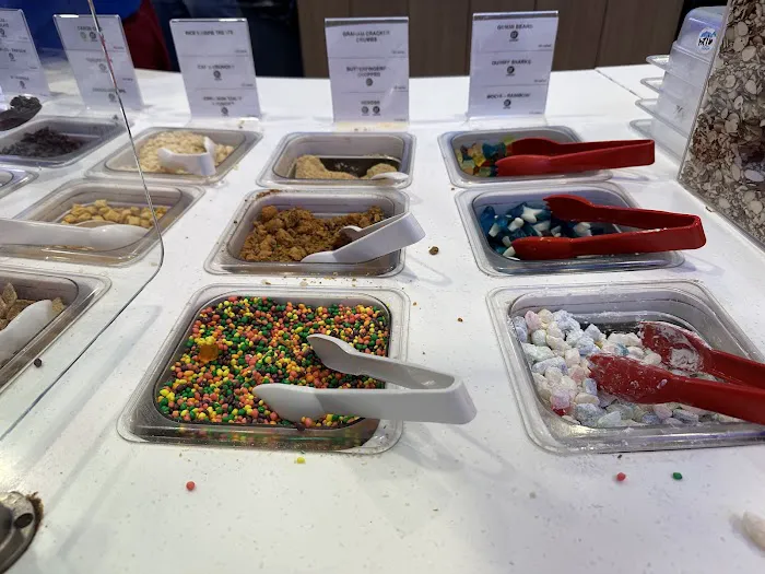 16 Handles Picture 8