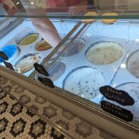 Holey Cream ico