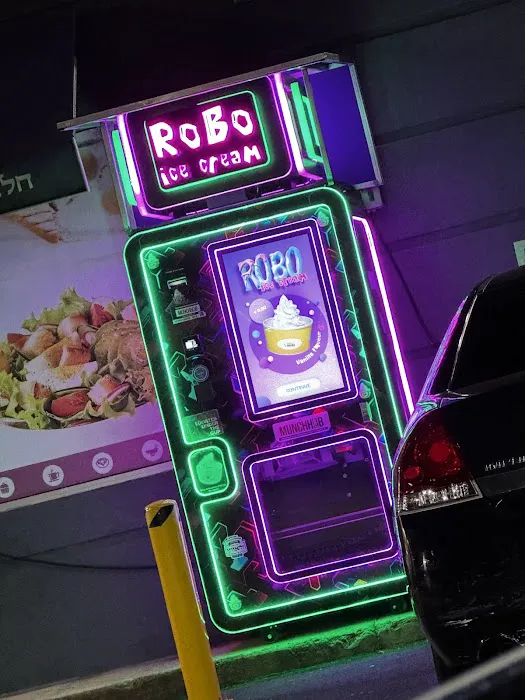 MunchHub Ice Cream Robot Vending Picture 6