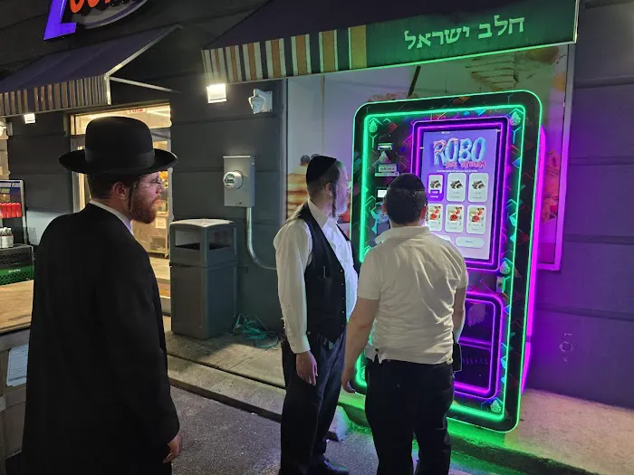 MunchHub Ice Cream Robot Vending Picture 7