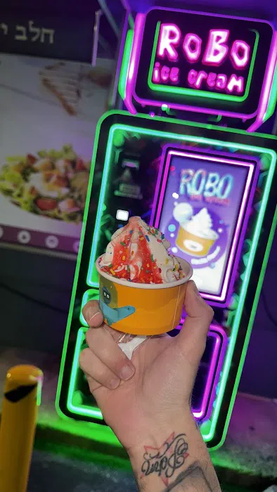 MunchHub Ice Cream Robot Vending Picture 3