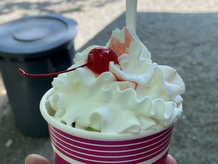 Dodge's Ice Cream Stand Picture 4