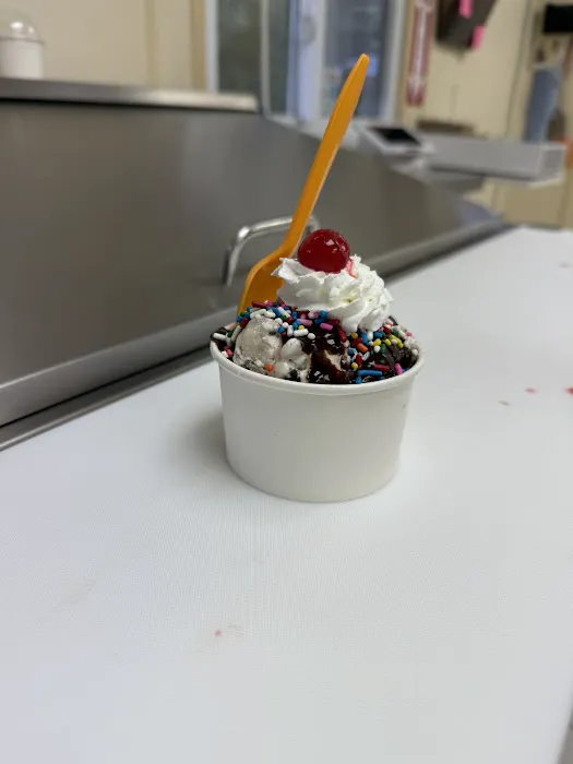 Sweet Scoops Picture 1