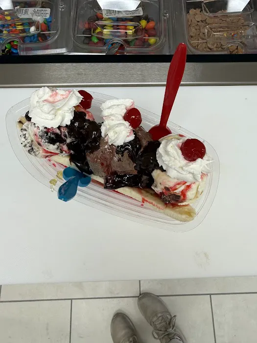 Sweet Scoops Picture 3