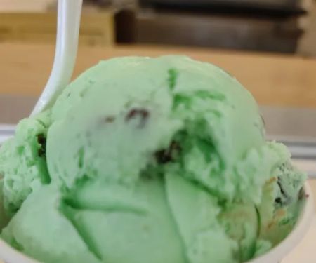 Conrad's ICE CREAM SHOP