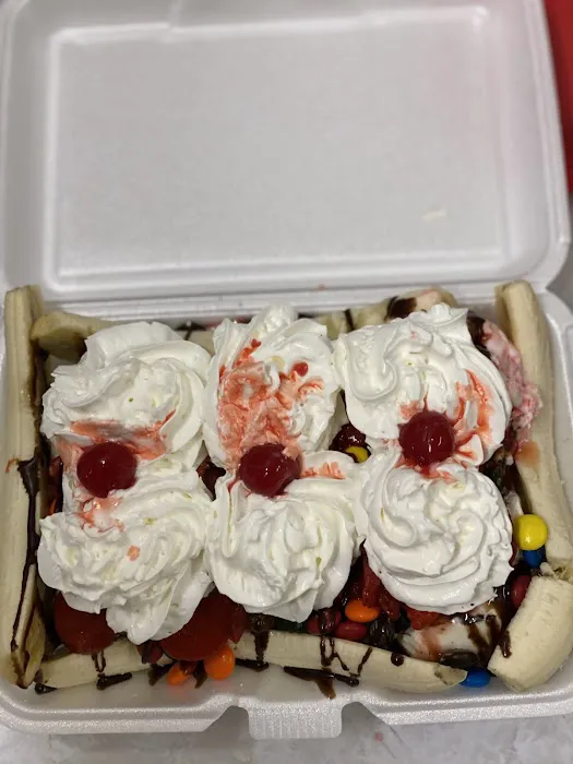 Big Daddy's Ice Cream & Grill Picture 8