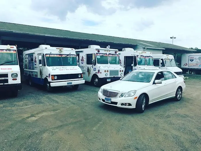 Soft Ice Cream Truck Picture 1
