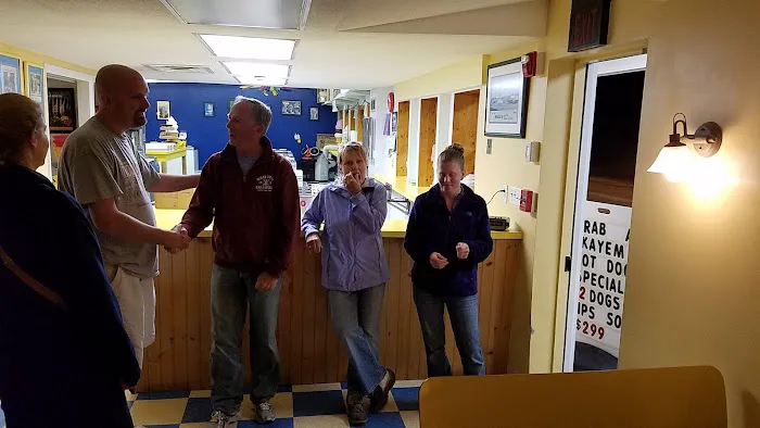 Meola's Wayside Ice Cream Picture 6