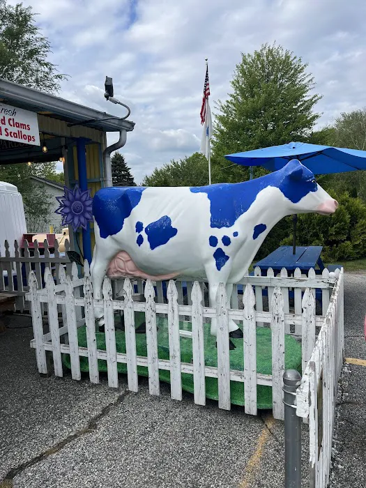 Alvin Rondeau's Dairy Bar Picture 3