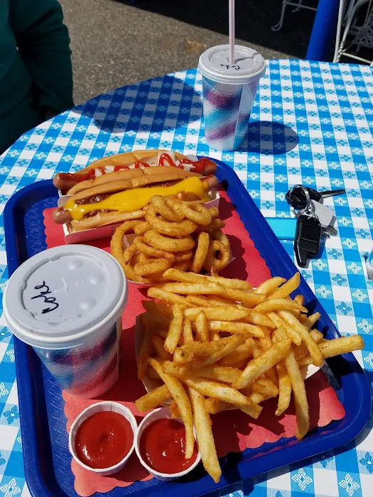 Alvin Rondeau's Dairy Bar Picture 10