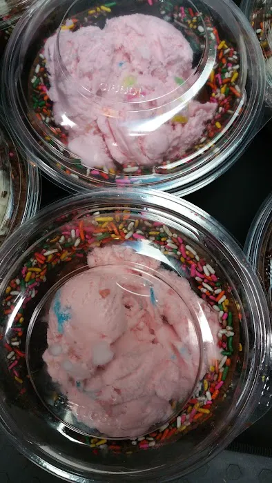 Meola's Wayside Ice Cream Picture 10