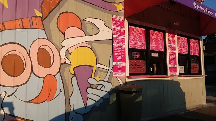Cool Licks Ice Cream & Frozen Yogurt Picture 7