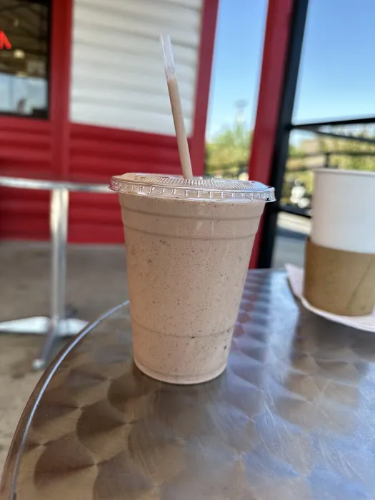 Mimi's Ice Cream & Coffee Shoppe Picture 6