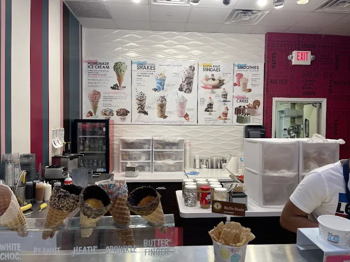 Marble Slab Creamery Picture 7