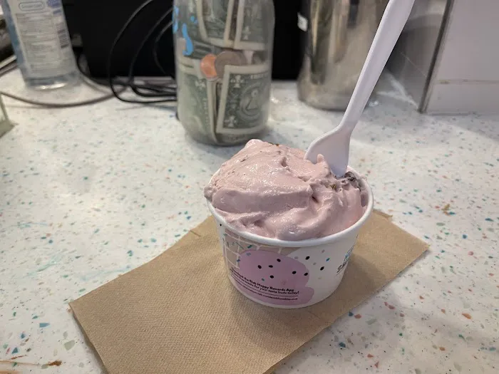 Marble Slab Creamery Picture 6