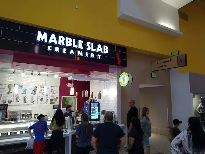 Marble Slab Creamery Picture 2