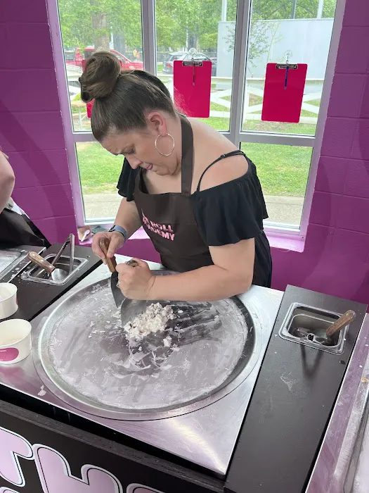 The Roll Academy by Rolled 4 Ever Ice Cream Picture 5