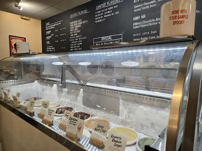 Jeni's Splendid Ice Creams Picture 3
