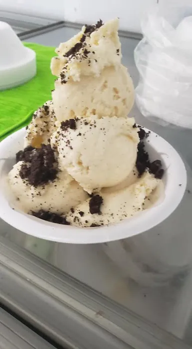 Nashville Ice Cream Truck Rentals - Mean Green Ice Cream Machine Picture 6
