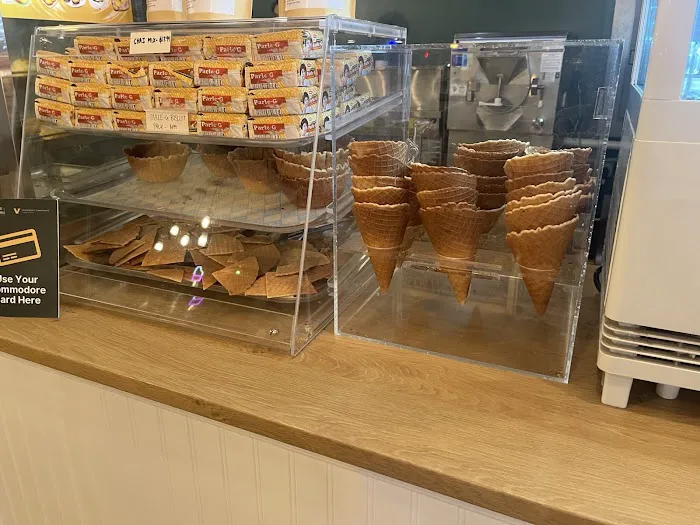 Sarabhas creamery - Ice cream & chai/coffee shoppe Picture 8