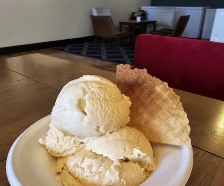 Sarabhas creamery - Ice cream & chai/coffee shoppe