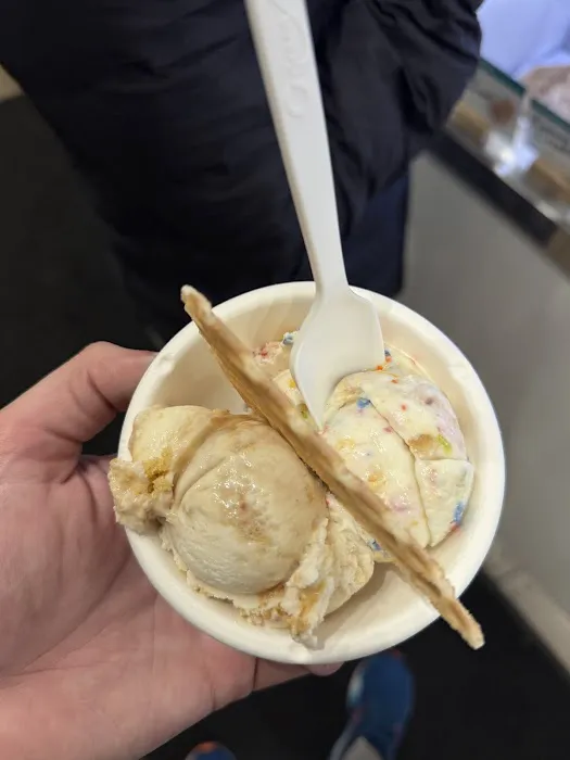 Jeni's Splendid Ice Creams Picture 6