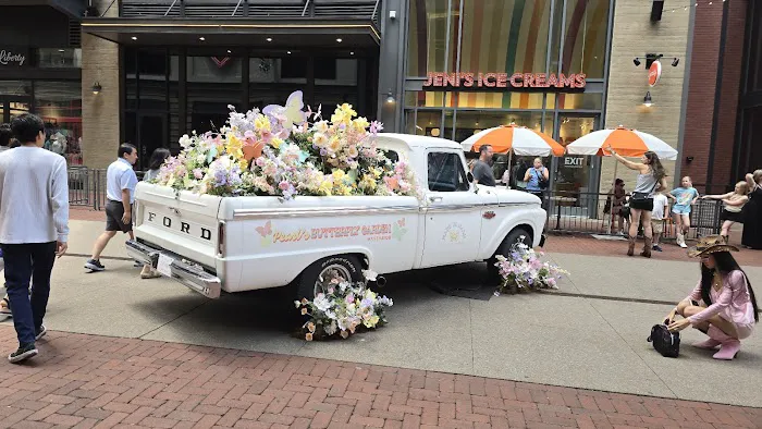 Jeni's Splendid Ice Creams Picture 7