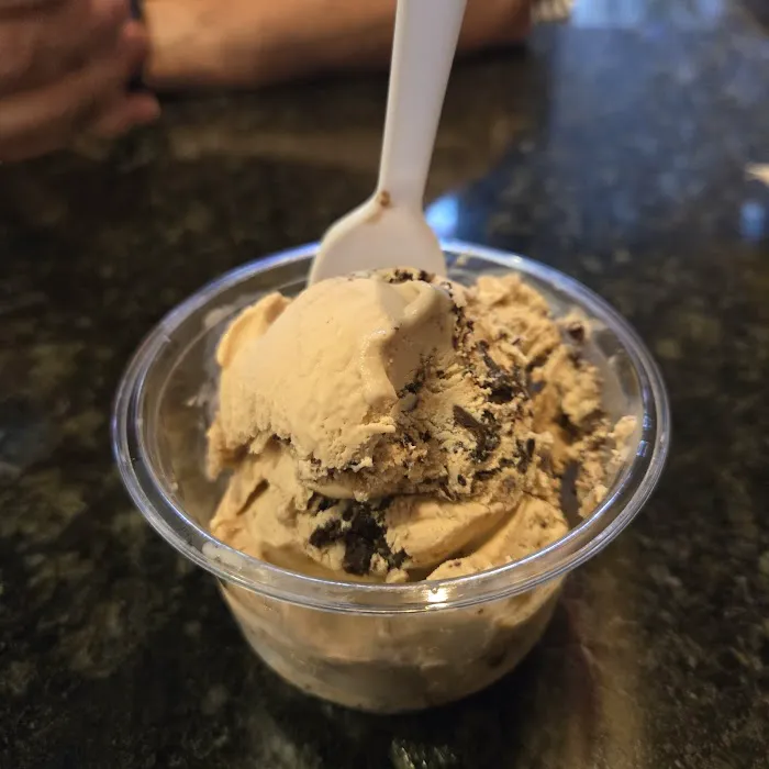 Mike's Ice Cream Picture 6