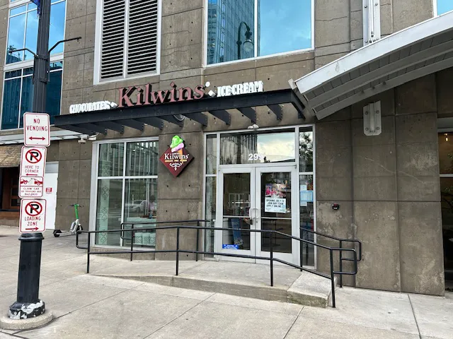 Kilwins Ice Cream - Chocolate - Fudge Picture 3