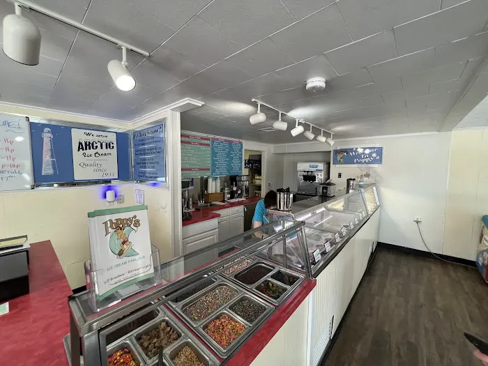 Poppy's Ice Cream Parlour Picture 5