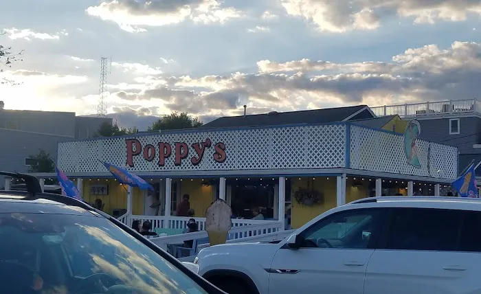 Poppy's Ice Cream Parlour Picture 4