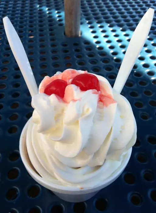 Dry Dock Ice Cream Bar & Grill Picture 3