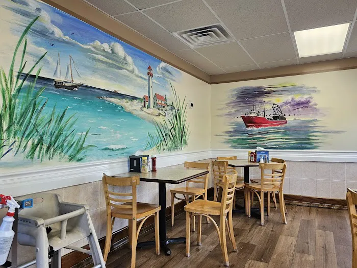 Dry Dock Ice Cream Bar & Grill Picture 10