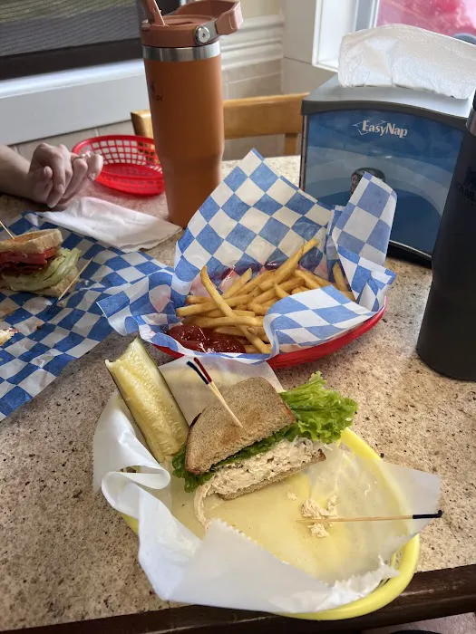 Dry Dock Ice Cream Bar & Grill Picture 1