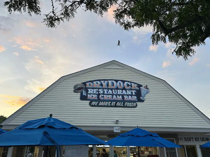 Dry Dock Ice Cream Bar & Grill Picture 2