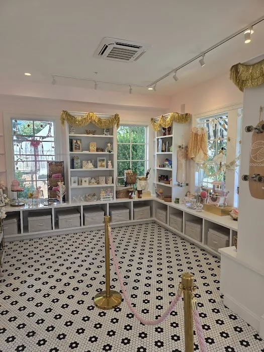 Kings Ice Cream Parlour Picture 5