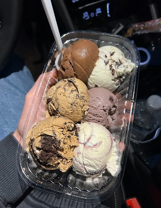 Mortensen Dairy Ice Cream Picture 3