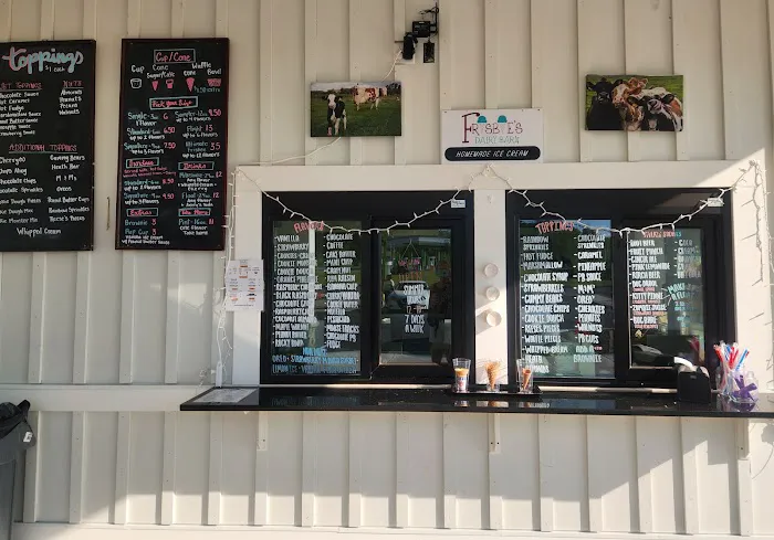 Frisbie’s Dairy Barn Homemade Ice Cream Picture 3
