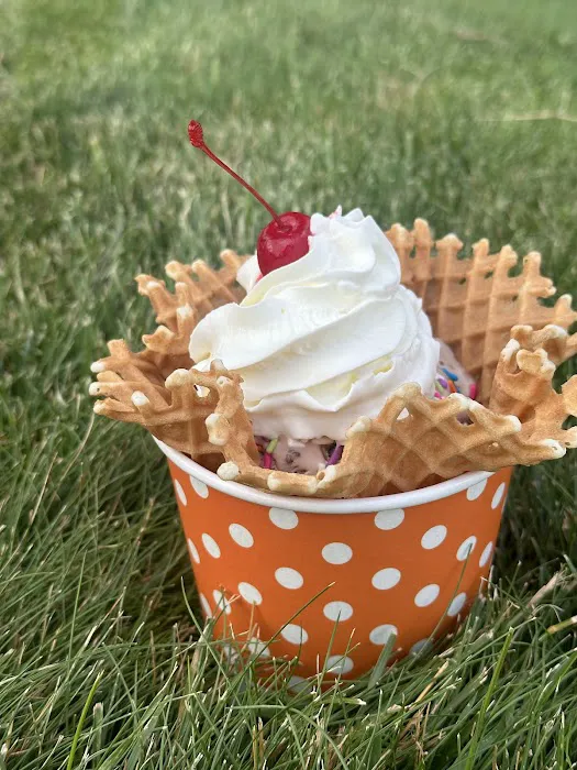 Frisbie’s Dairy Barn Homemade Ice Cream Picture 9