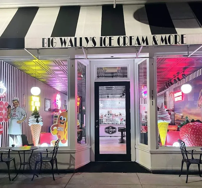BIG WALLYS ICE CREAM & MORE Picture 2