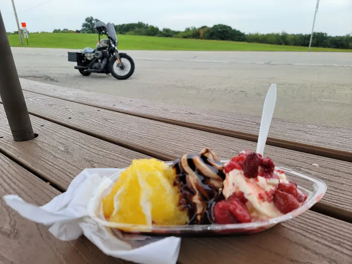 Young's Custard Stand Picture 3