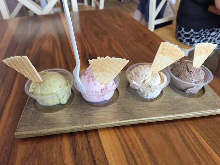 Marciano Ice Cream Picture 9