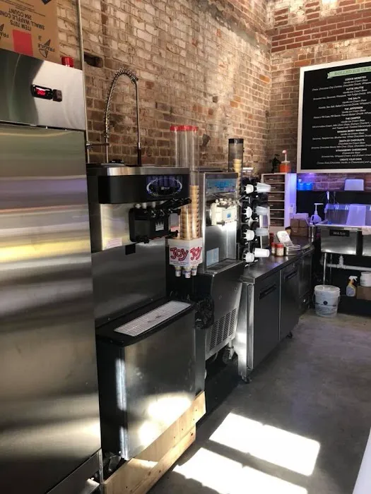 MayLynn’s Creamery Downtown Picture 2