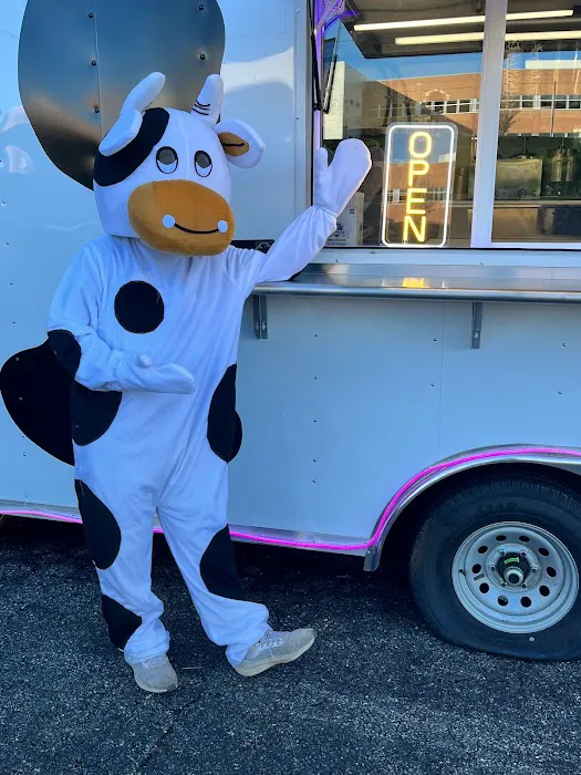 Moo Moo’s Ice Cream Picture 3