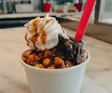 Best Ice Cream Shops in Phoenix for Cooling Off in the Heat