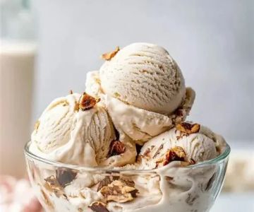 How to Make Ice Cream with Almond Milk for a Lighter Option